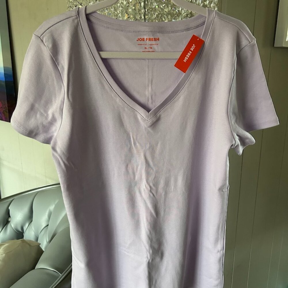 BNWT Light Purple V Neck 100% cotton tee Sz XL from Joe Fresh